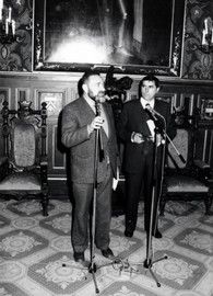 Le maire nous reçoit. Coll. FNARH.