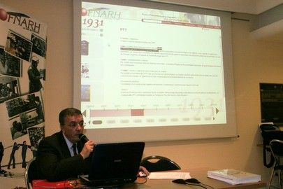 Jean-Claude Bastian présente le site Internet de la fédération. Photo J. Caumeau.