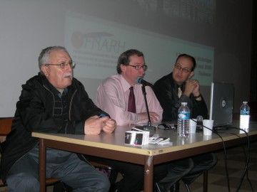 Harry Franz et Michel Padilla, président de l’association du musée postal des anciens ambulants de Toulouse. Photo S. Viel.