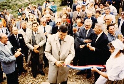 Inauguration de la tour par Claude Pérardel. Coll. FNARH.