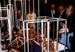 Musée de La Haye : la salle des maquettes de télégraphes aériens.