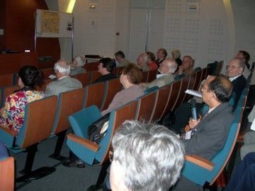 Marchand-poste-une-question